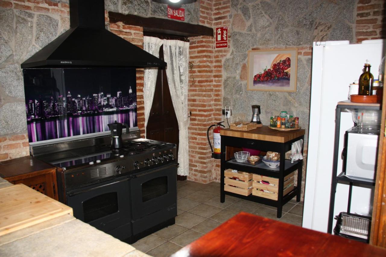 Casa Rural Puerta De Castilla Velayos Εξωτερικό φωτογραφία